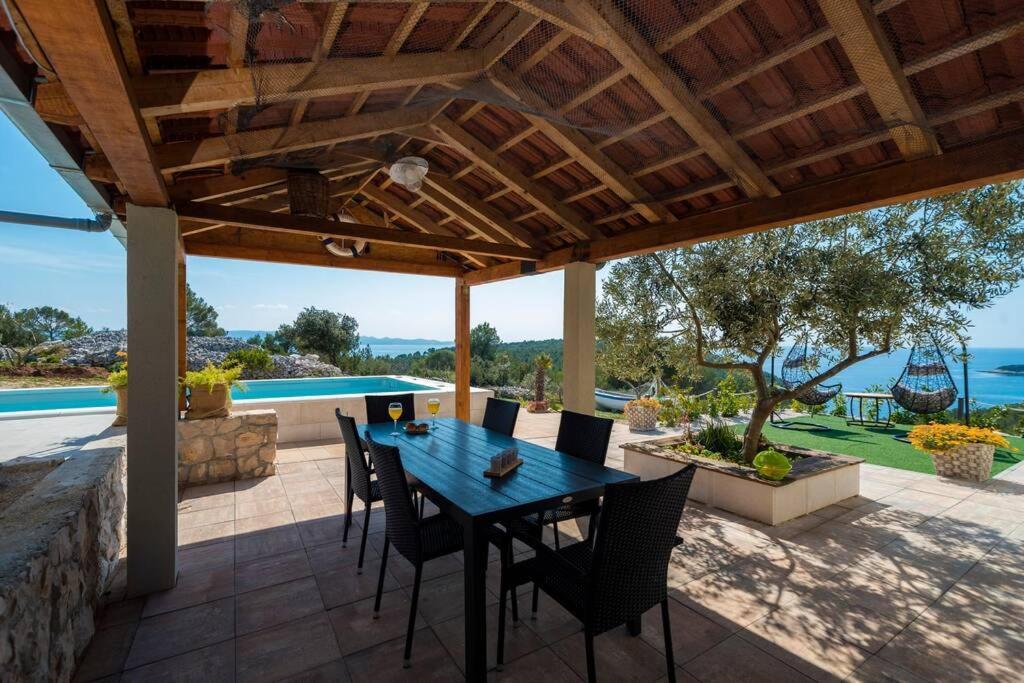 Isolated Paradise Adio Mare Milna  Exterior foto