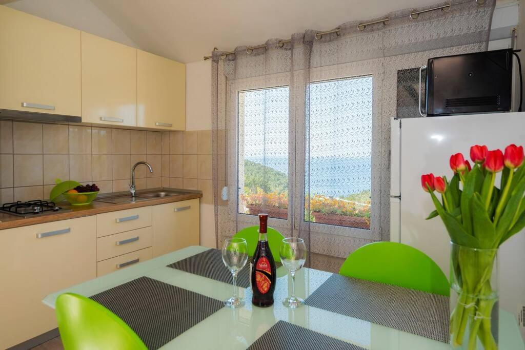 Isolated Paradise Adio Mare Milna  Exterior foto