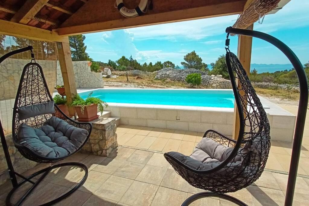 Isolated Paradise Adio Mare Milna  Exterior foto