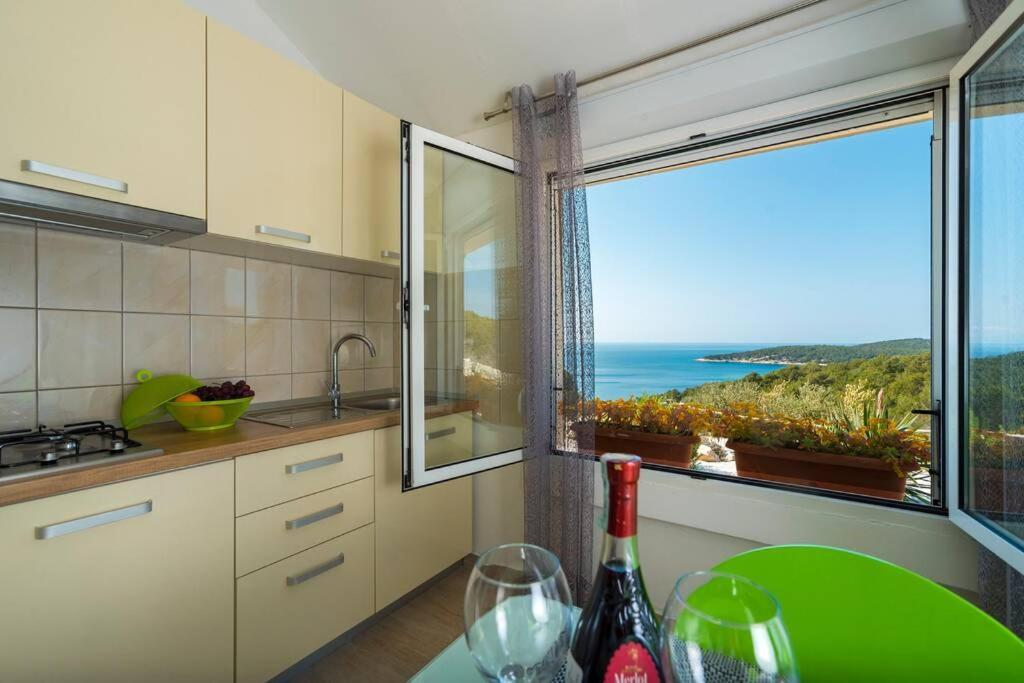 Isolated Paradise Adio Mare Milna  Exterior foto