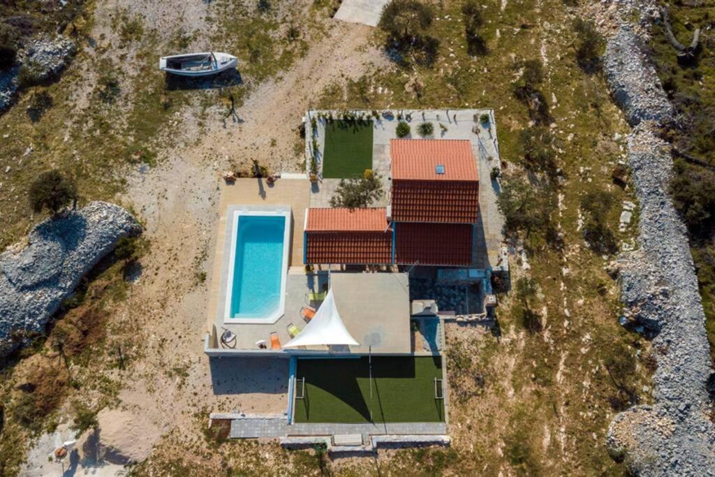 Isolated Paradise Adio Mare Milna  Exterior foto